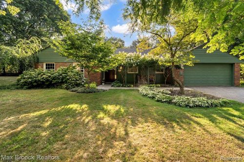 4197 Orchard Hill Dr, Bloomfield Hills, MI, 48304-3249 | Card Image