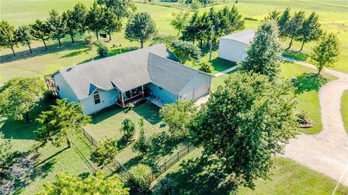 18735 Ford Rd, Chanute, KS, 66720-5496 | Card Image