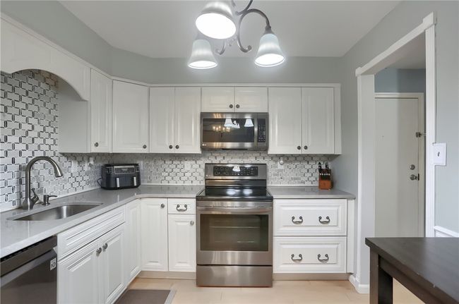 APT-12 - 555 Sloop Rd, Condo with 2 bedrooms, 2 bathrooms and 1 parking in Pittsburgh PA | Image 8
