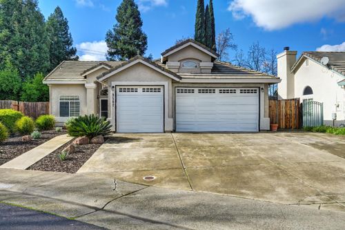 9582 Castledale Court, Elk Grove, CA, 95758 | Card Image
