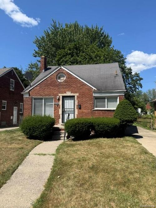 11369 Warwick St, Detroit, MI, 48228-1370 | Card Image