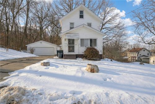 603 Indian Trl, Akron, OH, 44314-3256 | Card Image
