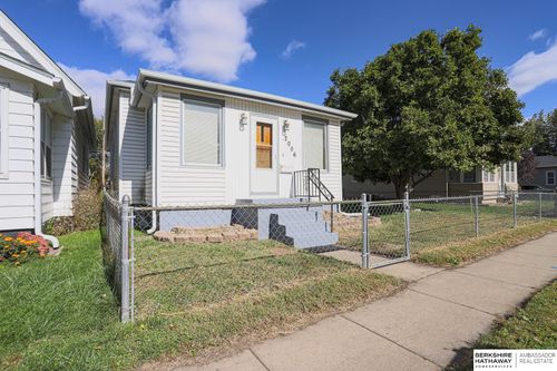 2006 5th Ave, Council Bluffs, IA, 51501-3731 | Card Image