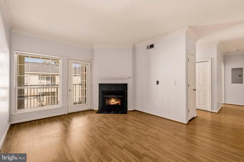 489-4860 Eisenhower Ave, ALEXANDRIA, VA, 22304-7349 | Card Image