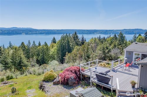 244 Chinook Dr, Brinnon, WA, 98320-9522 | Card Image