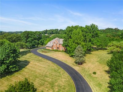 411 Sunset Dr, House other with 5 bedrooms, 4 bathrooms and 6 parking in Rostraver PA | Image 2