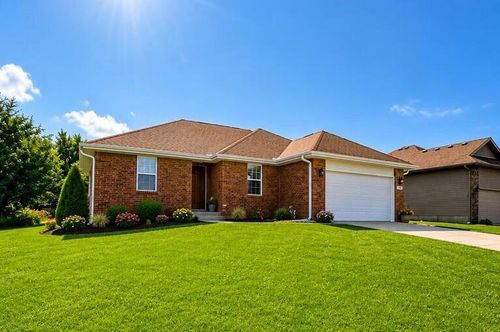 1160 Estate Ave, Marshfield, MO, 65706-7557 | Card Image