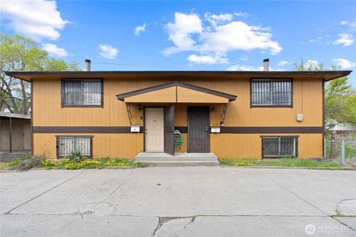 110 E Longfellow Ave, Spokane, WA, 99207-1622 | Card Image