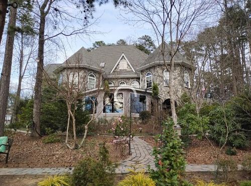 246 E Waters Edge Ln, West Union, SC, 29696-3625 | Card Image