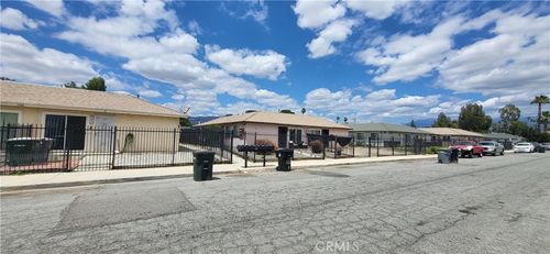 526 Greystone, Hemet, CA, 92543 | Card Image