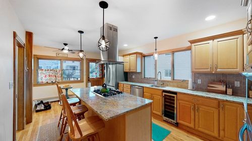 271-271 River Rd, Winthrop, MA, 02152-1751 | Card Image