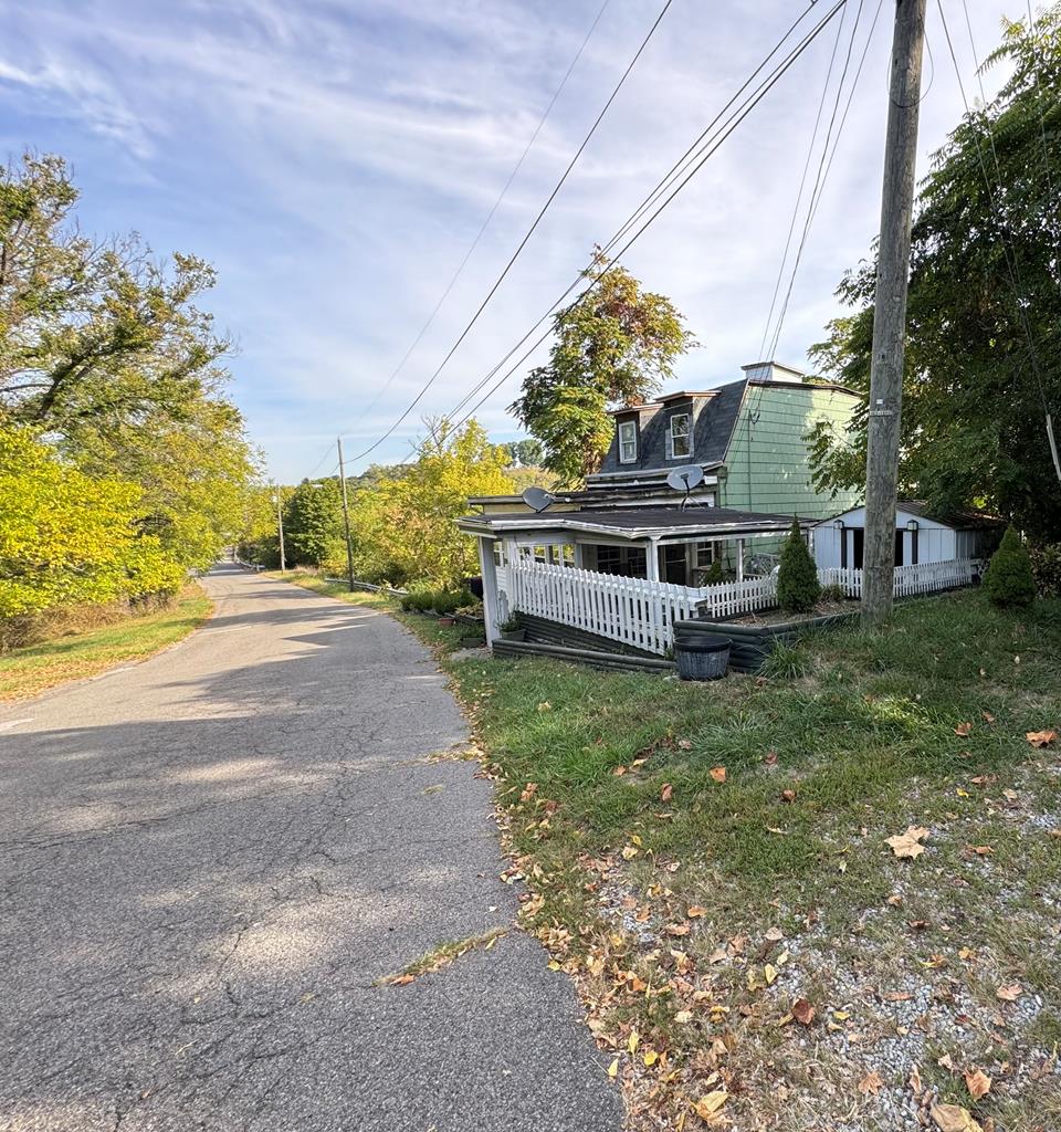 Grandview St, Wheeling, WV 26003
