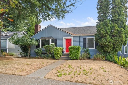3012 35th Avenue W, Seattle, WA, 98199 | Card Image