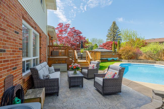 2 Greenvale Crt, House other with 3 bedrooms, 3 bathrooms and 4 parking in Fonthill ON | Image 37