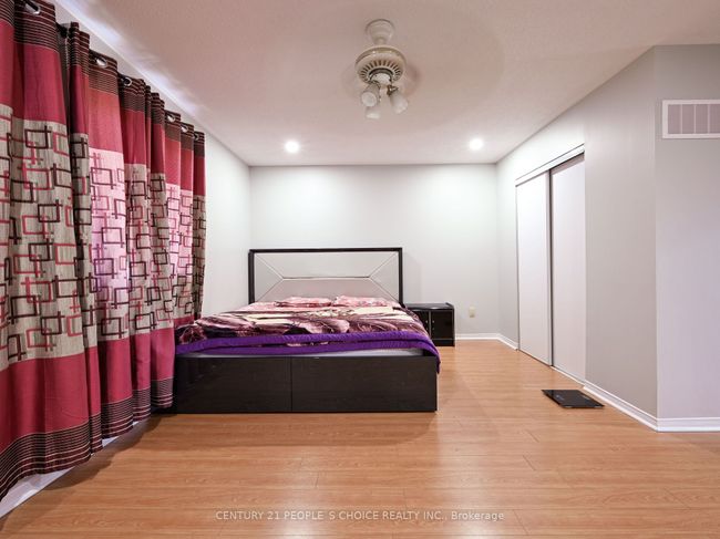 22 Gilgorm Rd, Condo with 3 bedrooms, 3 bathrooms and 1 parking in Brampton ON | Image 26