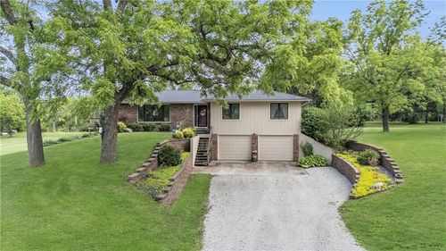 1758 Labette Rd, Ottawa, KS, 66067-8972 | Card Image