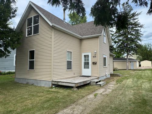 608 Duluth Ave N, Thief River Falls, MN, 56701-1428 | Card Image
