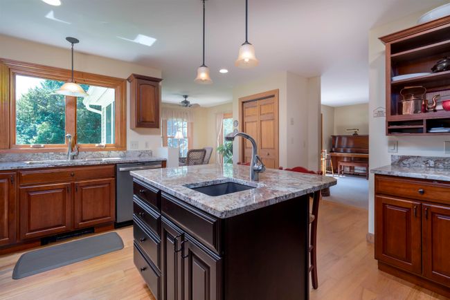 20 - 55 Center Harvey Farm Rd, House other with 3 bedrooms, 3 bathrooms and null parking in Waterbury Ctr VT | Image 7
