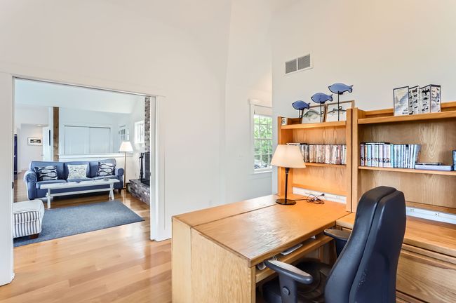 370 Lighthouse Rd, House other with 4 bedrooms, 3 bathrooms and null parking in Aquinnah MA | Image 25