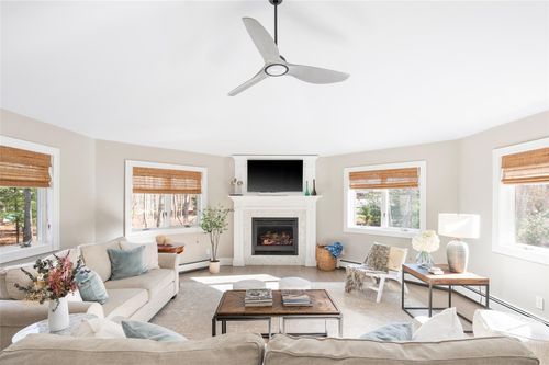 16 Quail Run, Hampton Bays, NY, 11946-1425 | Card Image