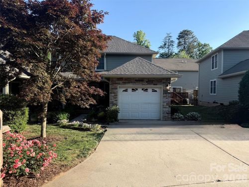 10 Aberdeen Dr, Arden, NC, 28704-9243 | Card Image