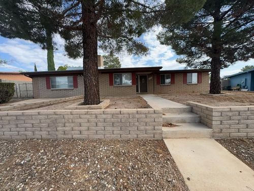 3733 Sparrow Dr, Sierra Vista, AZ, 85635-2921 | Card Image