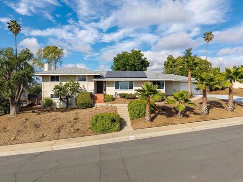 136 Helen Way, Escondido, CA, 92025 | Card Image