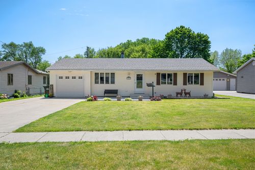 783 Watson Dr, GENOA, IL, 60135-1332 | Card Image