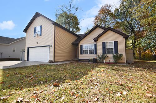 1410 Scrub Oak Dr, Clarksville, TN, 37042-7698 | Card Image