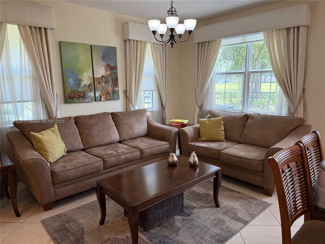 3390 - 3390 Nw 124 Th Ter, House other with 4 bedrooms, 4 bathrooms and null parking in Sunrise FL | Image 5