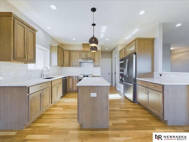520 N 108 Th St, House other with 4 bedrooms, 3 bathrooms and 3 parking in Lincoln NE | Image 5