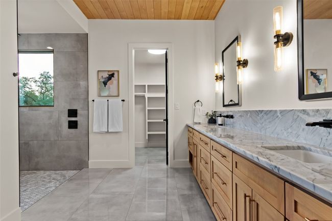 208 Stonegate Ln, House other with 4 bedrooms, 3 bathrooms and 5 parking in Dripping Springs TX | Image 24