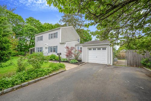 396 Hillside Ave, West Sayville, NY, 11796-1204 | Card Image