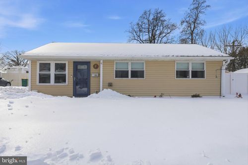 201 Allendale Dr, MORRISVILLE, PA, 19067-4807 | Card Image