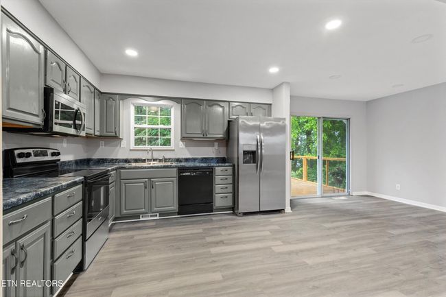 10821 Sonja Dr, House other with 4 bedrooms, 2 bathrooms and null parking in Knoxville TN | Image 7
