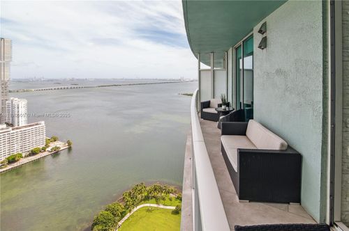 apt-3806-1900 N Bayshore Dr, Miami, FL, 33132-3020 | Card Image
