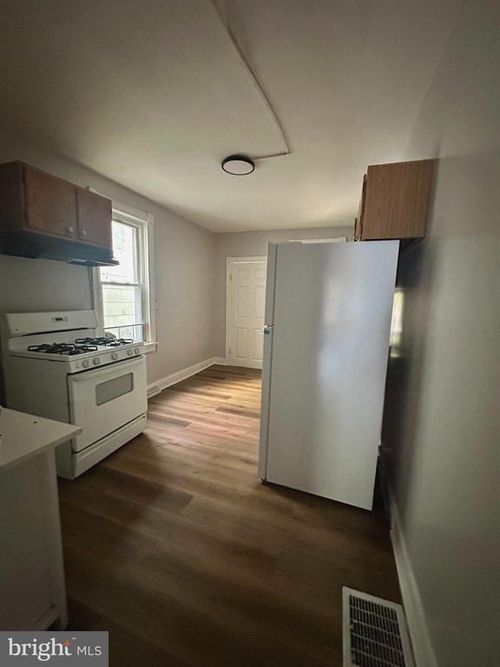 122 Exton Avenue, Trenton, NJ, 08618 | Card Image