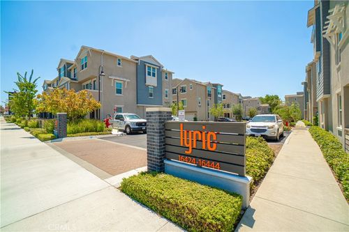 16434 Whittier #6 Boulevard, Whittier, CA, 90603 | Card Image