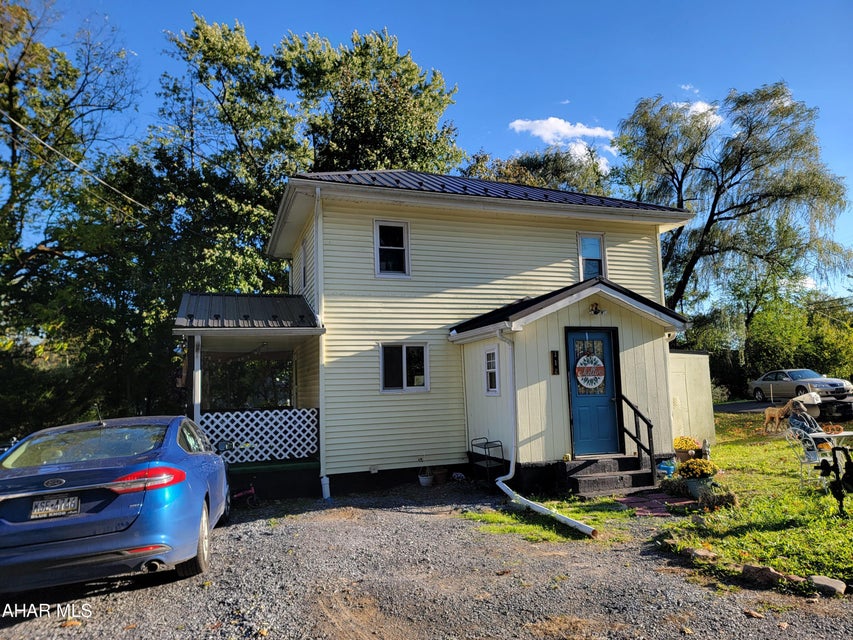 Vineyard Ln, Duncansville, PA 16635