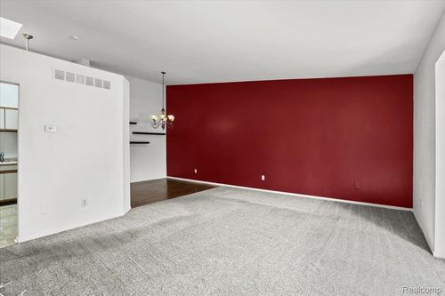 apt-27-1891 Vine Way Dr, Canton, MI, 48188-1851 | Card Image