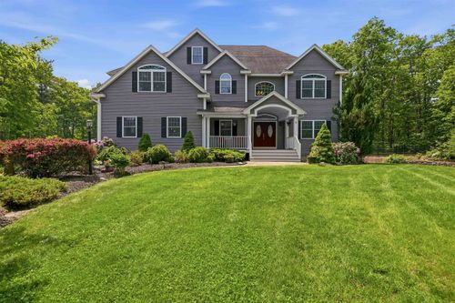 9 Deer Run Rd, Atkinson, NH, 03811-2185 | Card Image