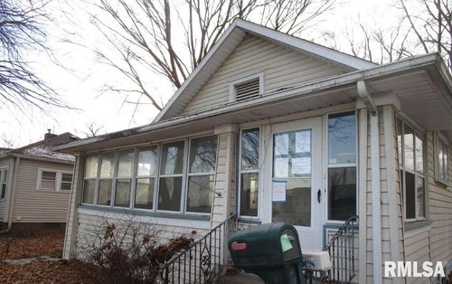 2456 Barker St, Clinton, IA, 52732-6954 | Card Image