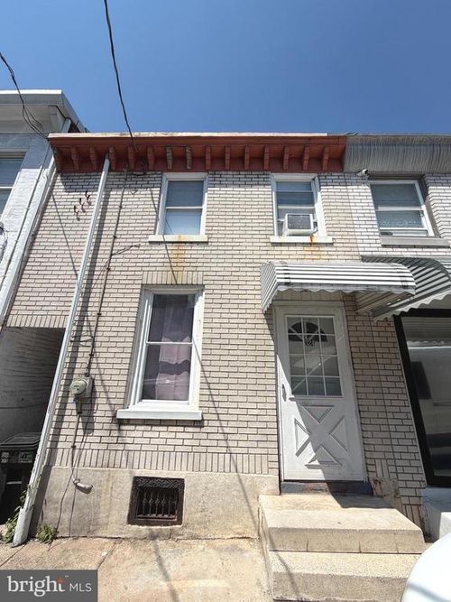 324 Spring Garden St, READING, PA, 19602-1910 | Card Image