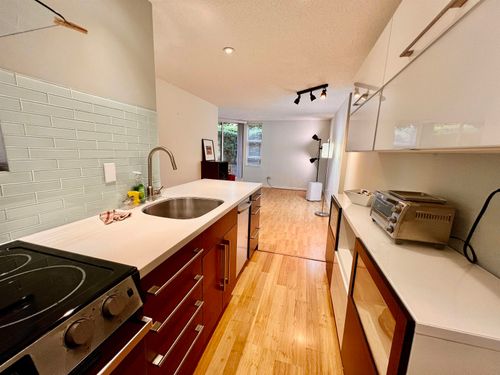 3xx-1040 Pacific St, Vancouver, BC, V6E4C1 | Card Image