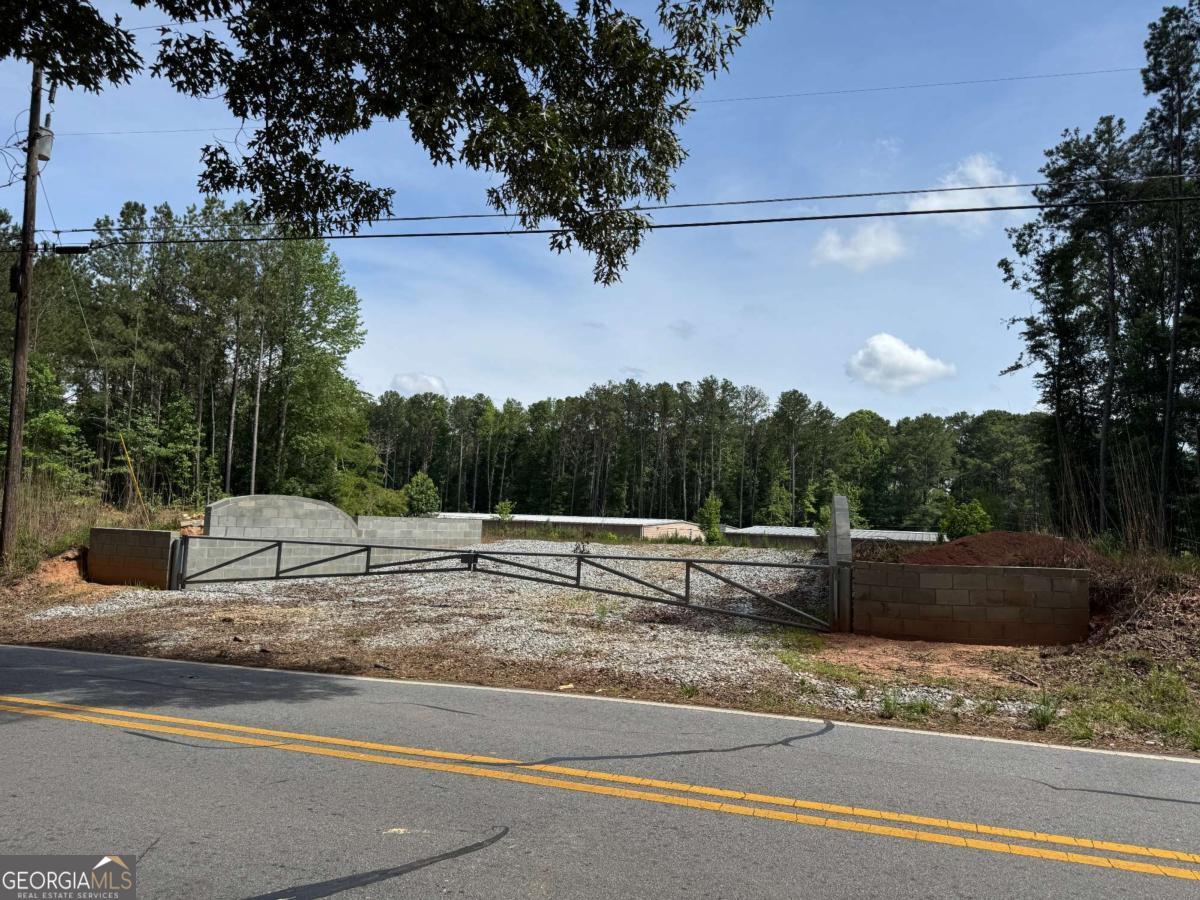 Land in Fayetteville