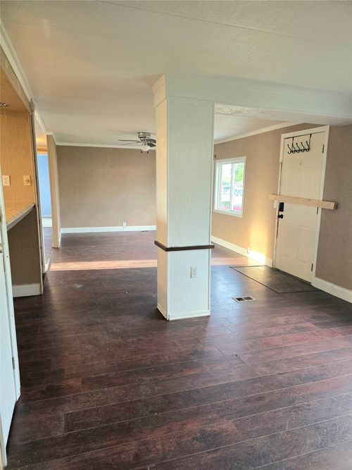 1203 Filmore St, Great Falls, MT, 59404-6216 | Card Image