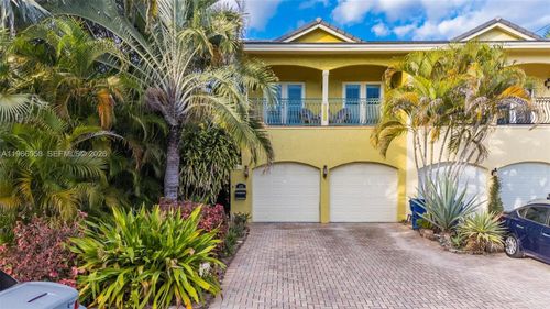 423 Ne 23rd St, Wilton Manors, FL, 33305-1120 | Card Image