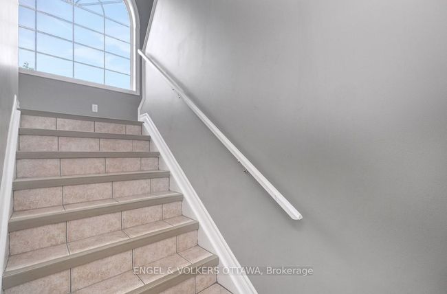1A - 75 Lapointe Blvd, Condo with 3 bedrooms, 1 bathrooms and 2 parking in Embrun ON | Image 6