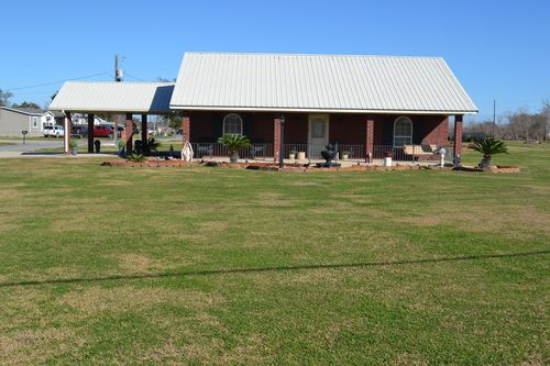 15819 E Main St, Cut Off, LA, 70345-2913 | Card Image