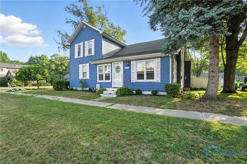 232 Lincoln Ave, Swanton, OH, 43558-1020 | Card Image